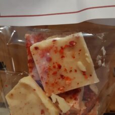 fudge valkosuklaa mansikka Paunolan tila